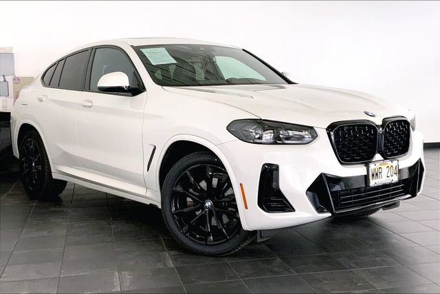 Used 2023 BMW X4 xDrive30i w/ M Sport Package AWD/4WD image 2