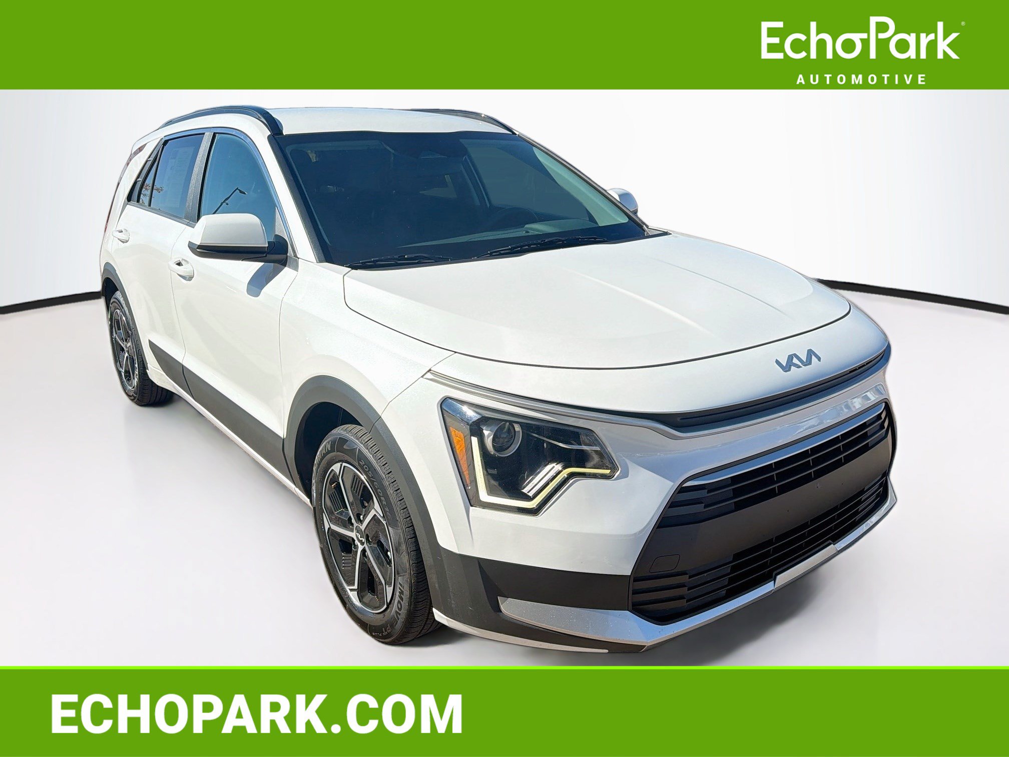 Used 2025 Kia Niro LX