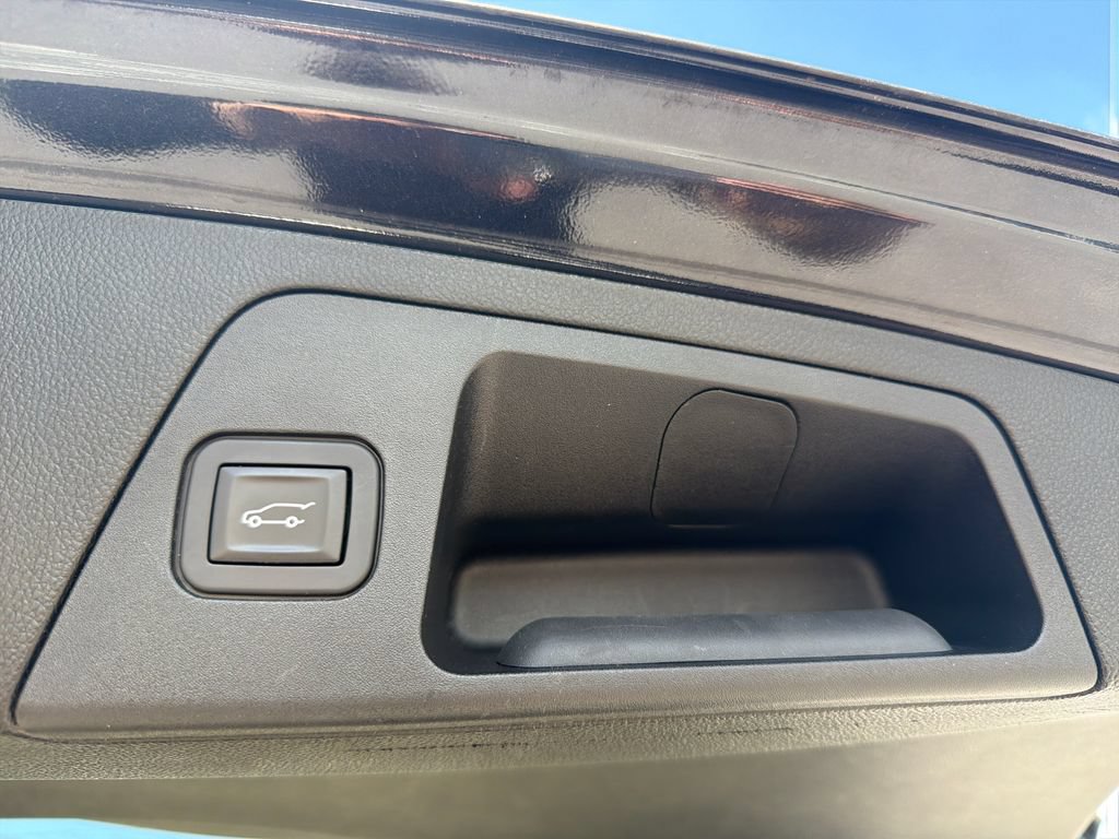 Used 2020 Buick Envision Premium AWD/4WD image 11