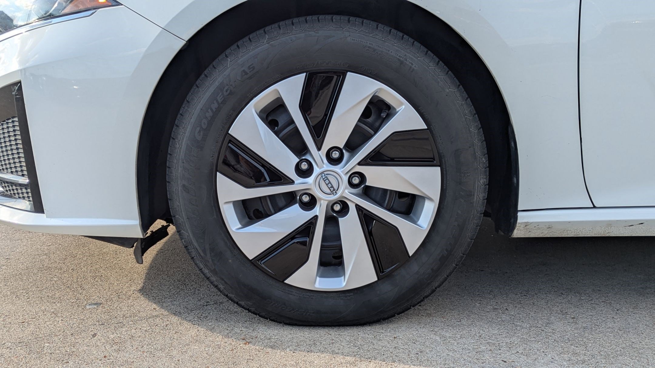 Used 2024 Nissan Altima 2.5 S image 12