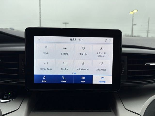 Used 2021 Ford Explorer XLT image 16