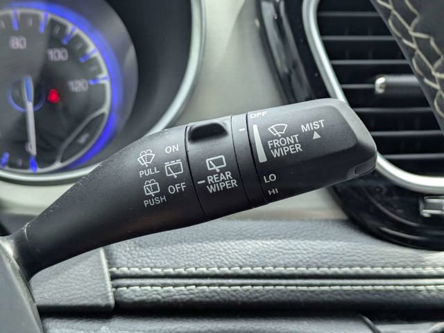 Used 2024 Chrysler Pacifica Limited w/ S Appearance Package FWD image 26