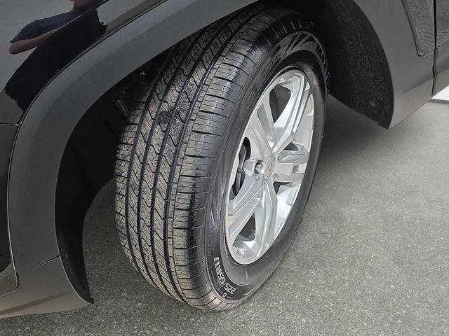 Used 2024 GMC Terrain SLE AWD/4WD image 29