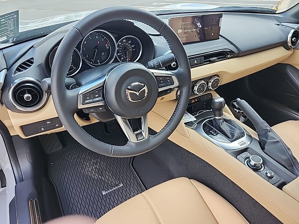 New 2026 MAZDA MX-5 Miata RF Grand Touring w/ Appearance Package RWD image 7