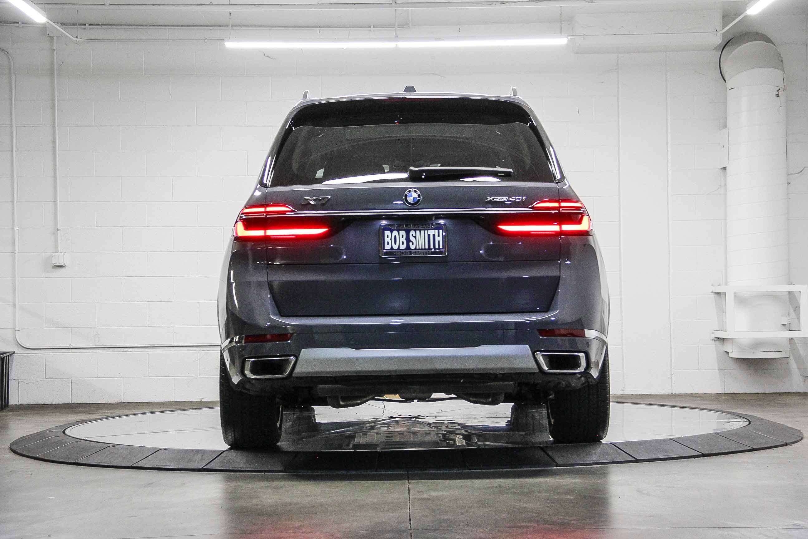 Used 2026 BMW X7 xDrive40i AWD/4WD image 5