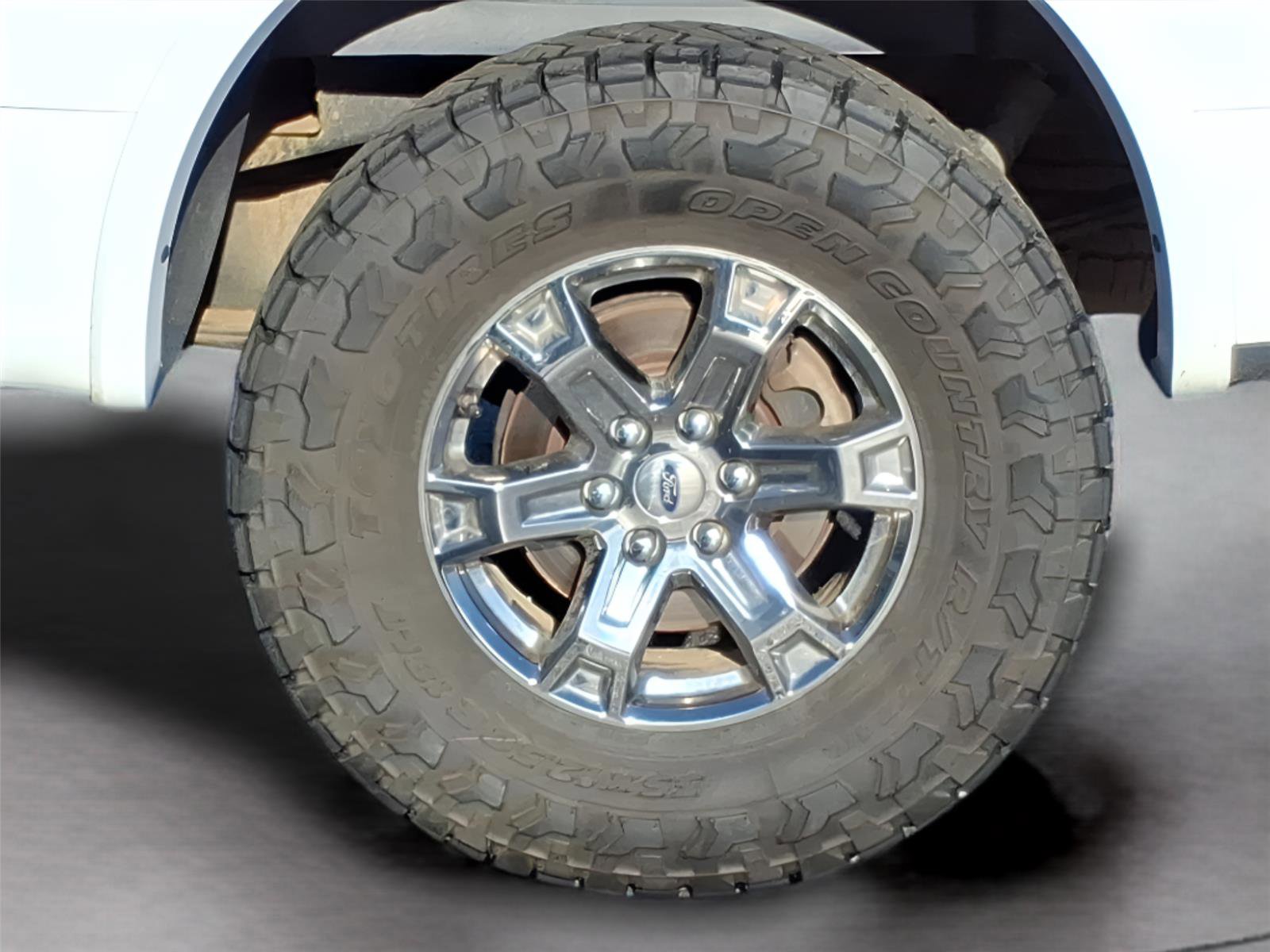 Used 2018 Ford F150 Lariat w/ Equipment Group 502A Luxury image 16