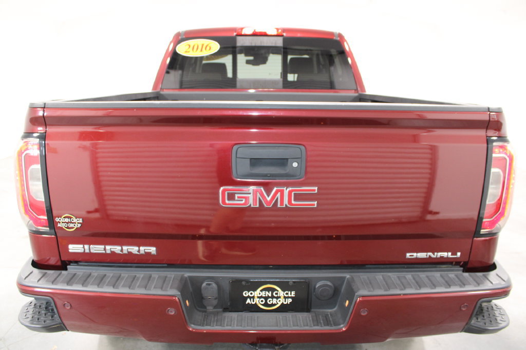 Used 2016 GMC Sierra 1500 Denali w/ Enhanced Driver Alert Package AWD/4WD image 8
