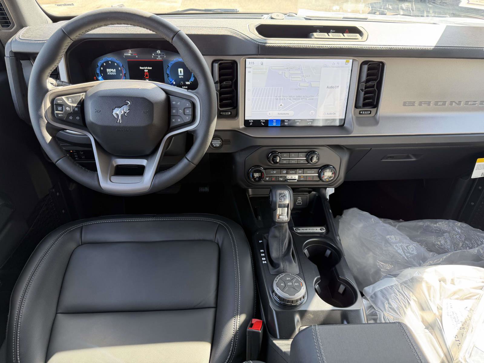 New 2026 Ford Bronco Outer Banks image 12