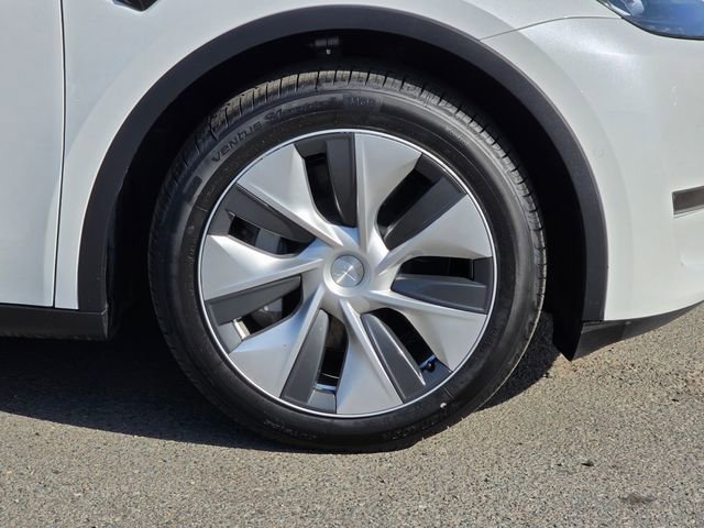 Used 2022 Tesla Model Y Long Range AWD/4WD image 8