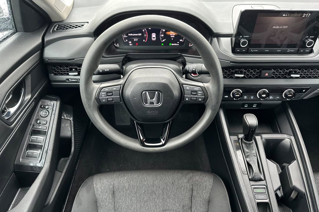 Certified 2025 Honda Accord SE image 13