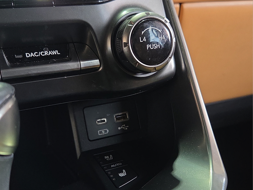 Used 2023 Lexus LX 600 4WD w/ Accessory Package (Z1) image 22