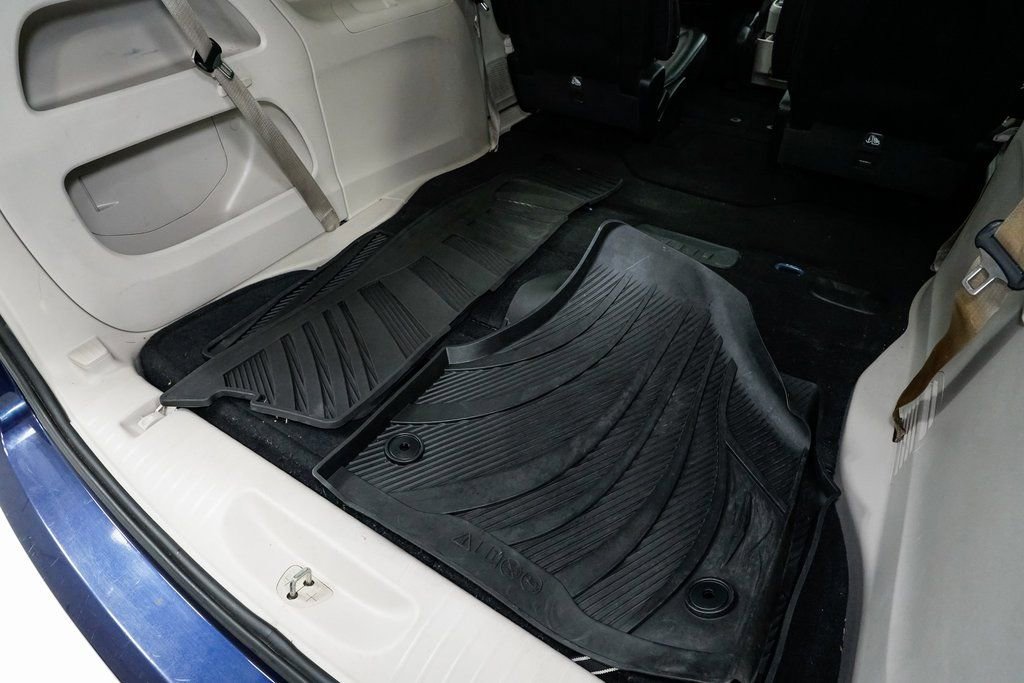 Used 2019 Chrysler Pacifica Touring-L Plus w/ Advanced Safetytec Group image 39