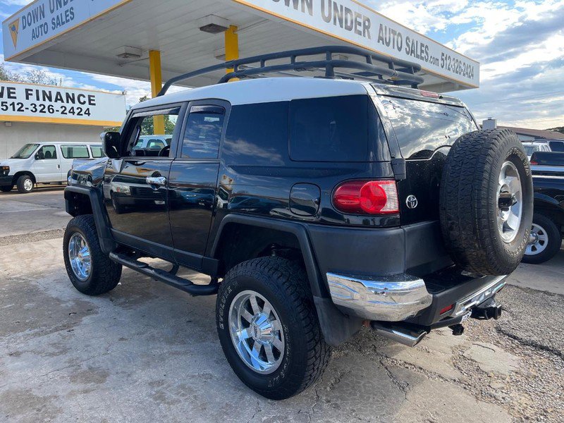 Used 2010 Toyota FJ Cruiser 4WD image 4