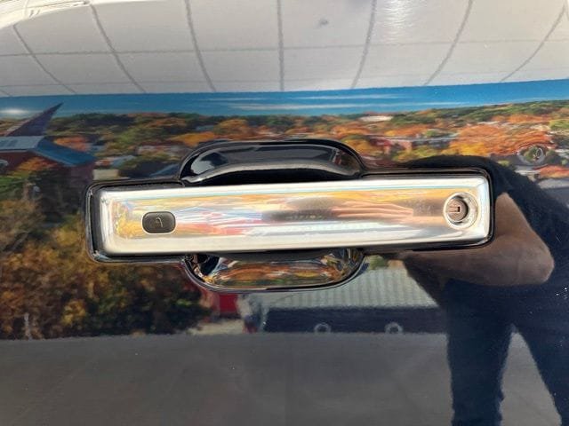 Used 2021 Ford F150 Limited AWD/4WD image 19