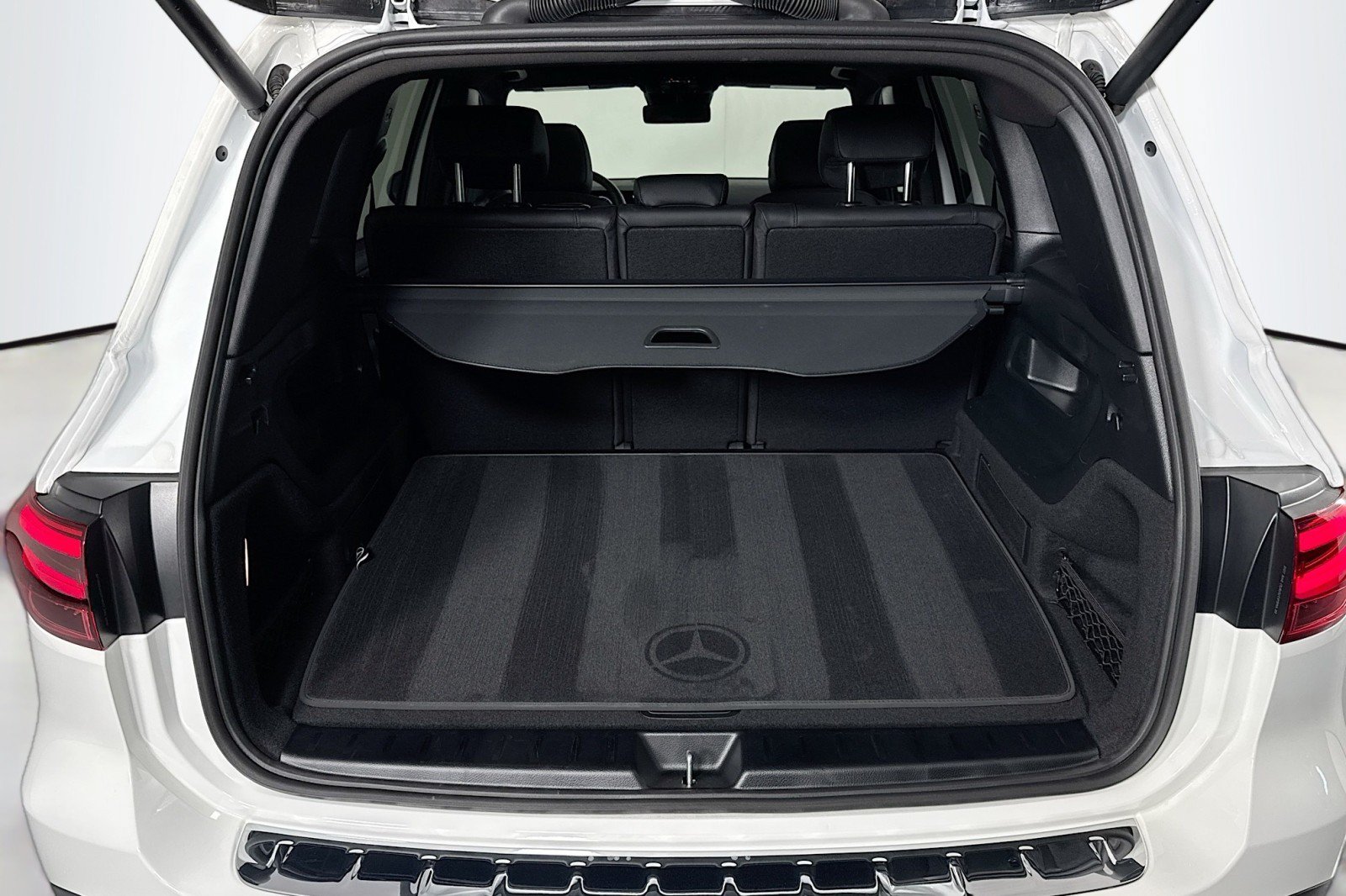 Certified 2026 Mercedes-Benz GLB 250 image 23