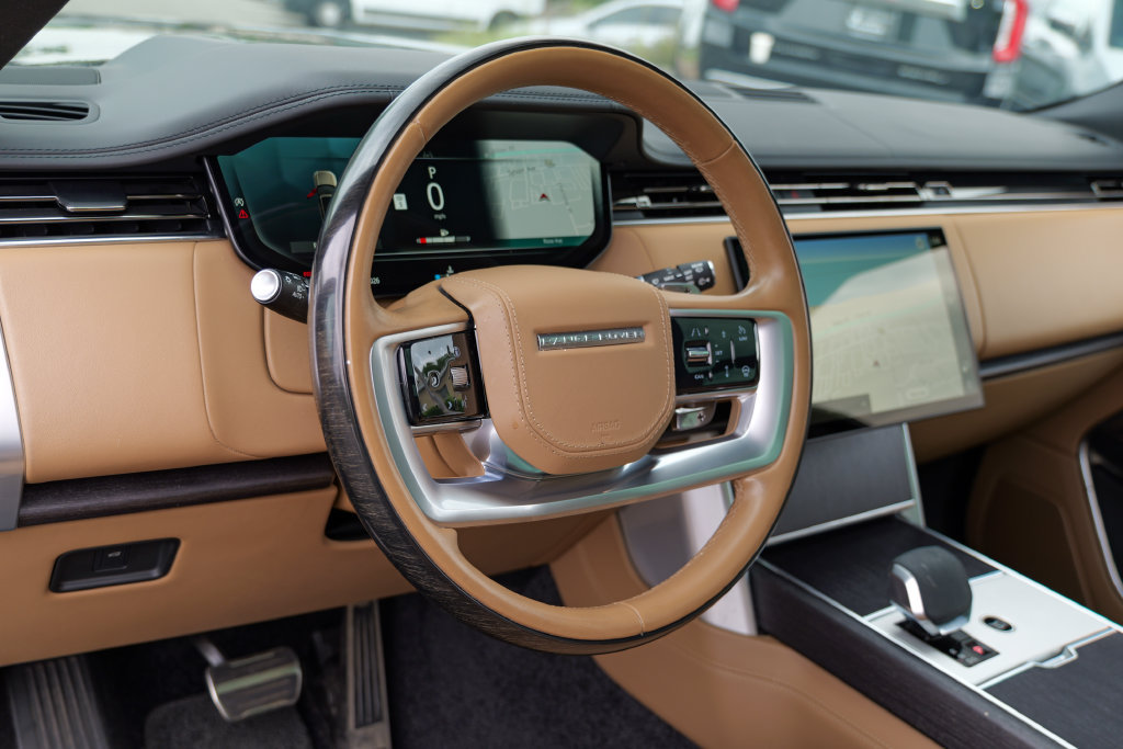 Used 2024 Land Rover Range Rover SE AWD/4WD image 21