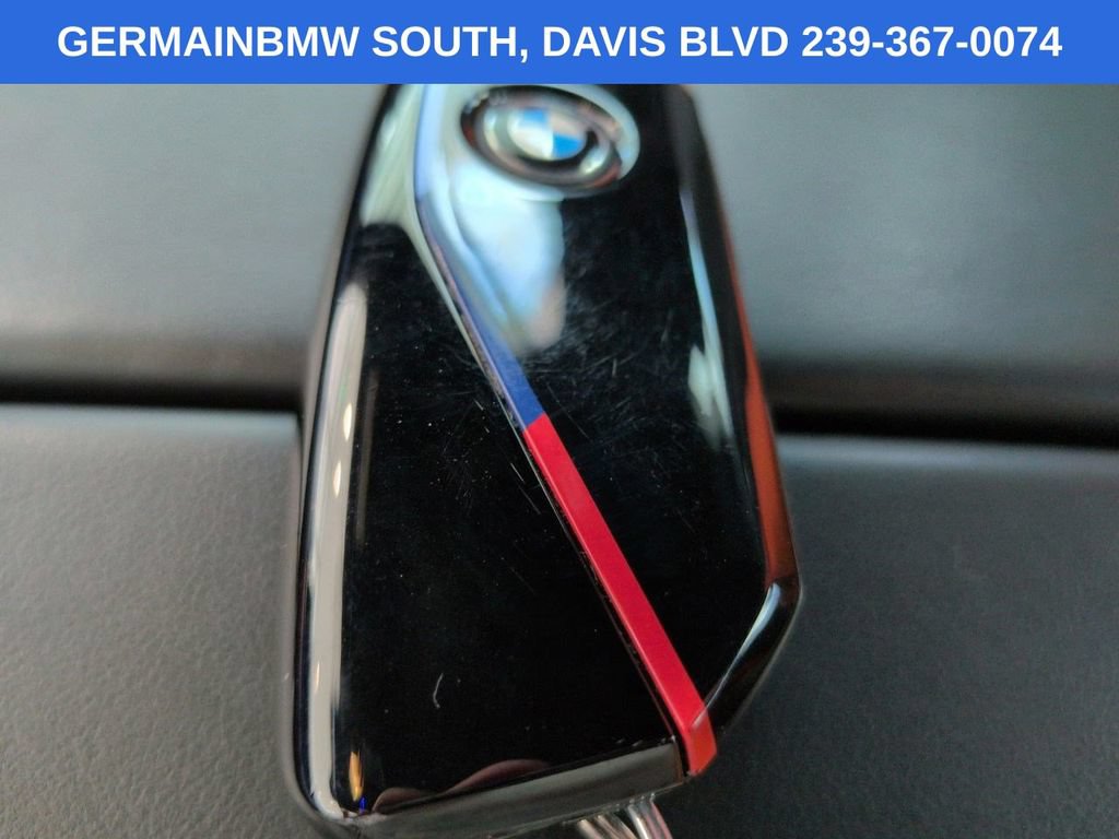 Certified 2025 BMW M5 w/ Carbon Package AWD/4WD image 30
