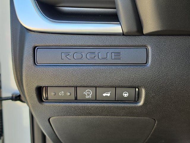 New 2027 Nissan Rogue Dark Armor FWD image 29