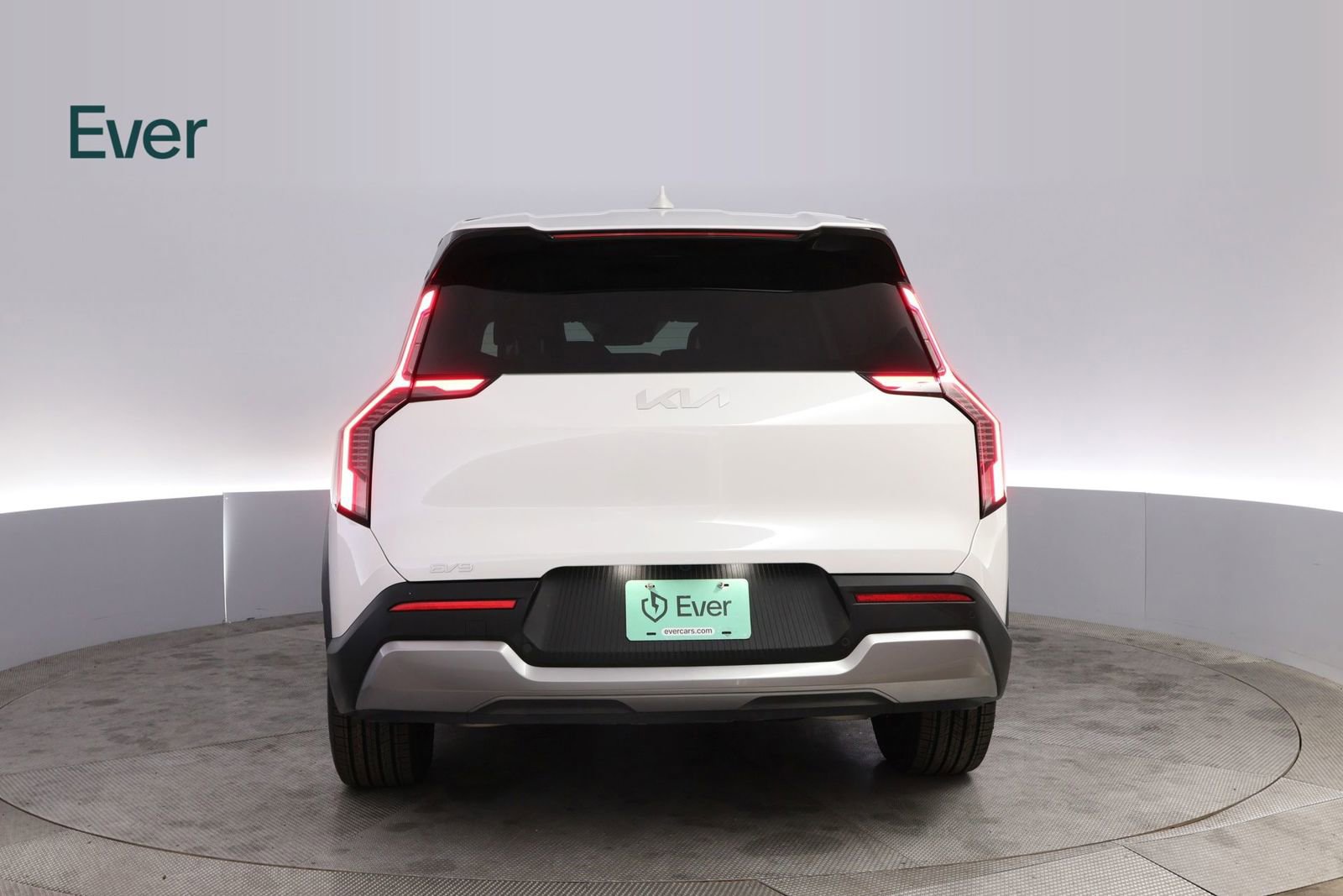 Used 2024 Kia EV9 Light Long Range RWD image 15