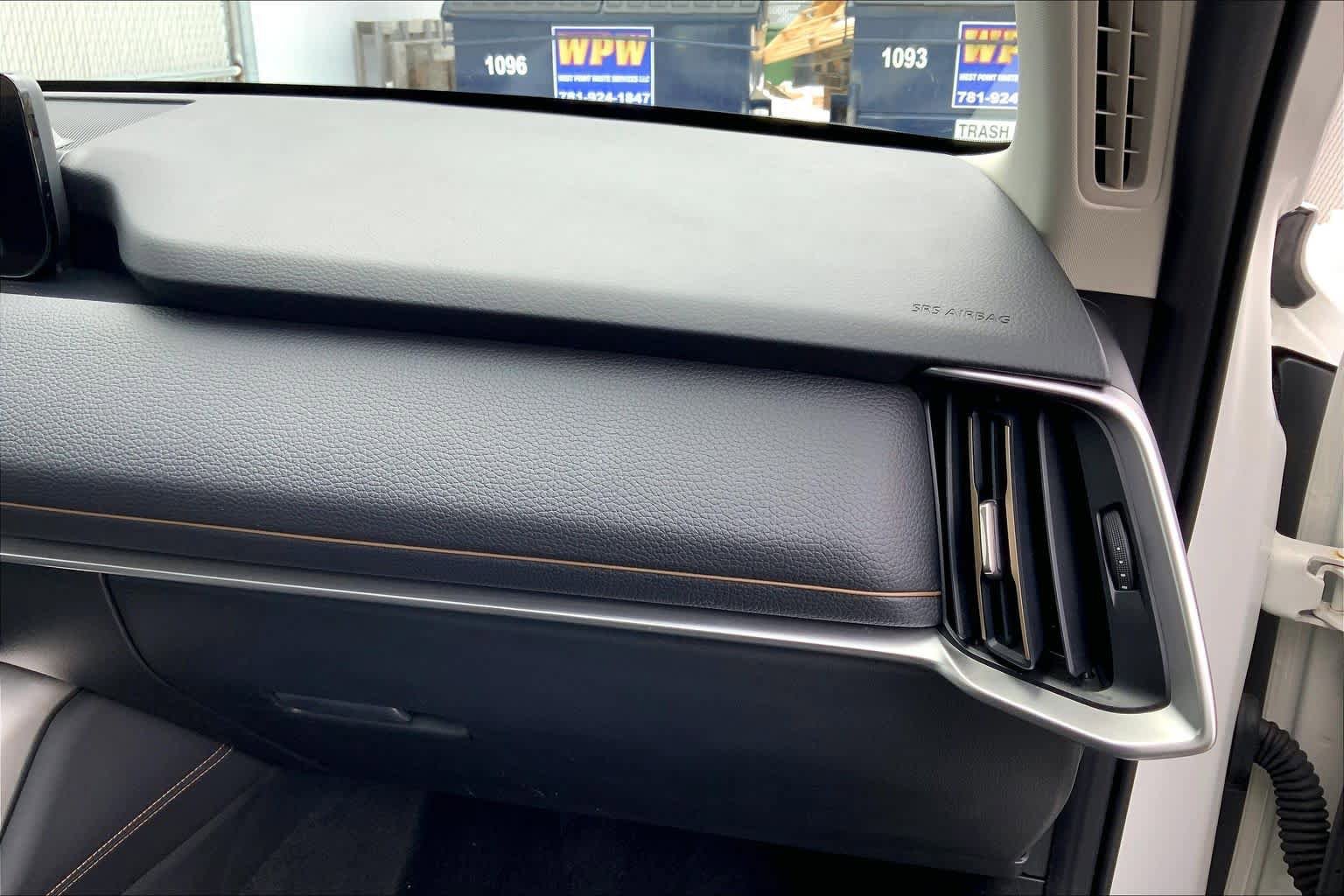 Certified 2024 MAZDA CX-90 Plug-In Hybrid w/ Premium Pkg image 19