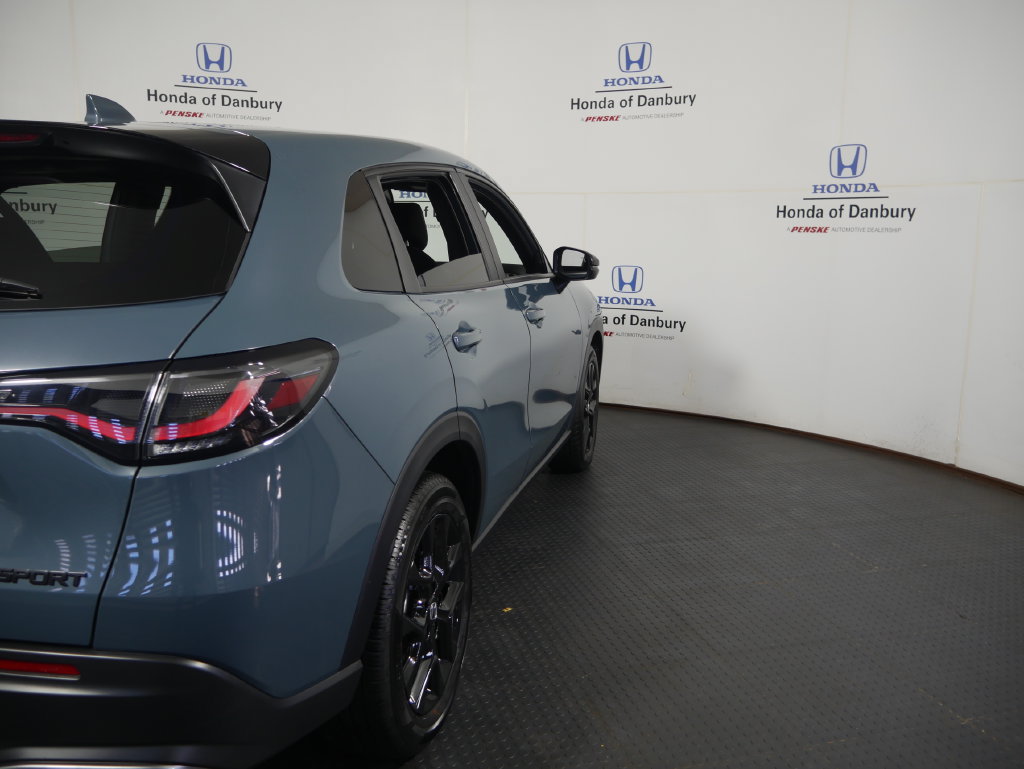 Used 2025 Honda HR-V Sport image 4