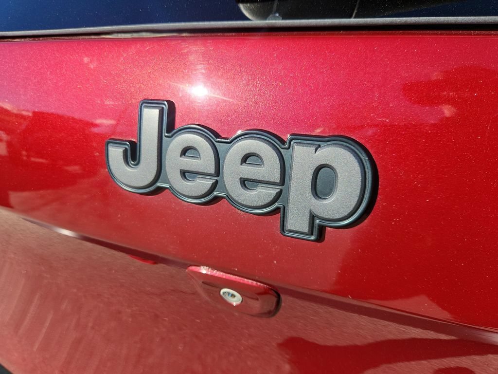 Used 2018 Jeep Cherokee Trailhawk w/ Quick Order Package 27L AWD/4WD image 30