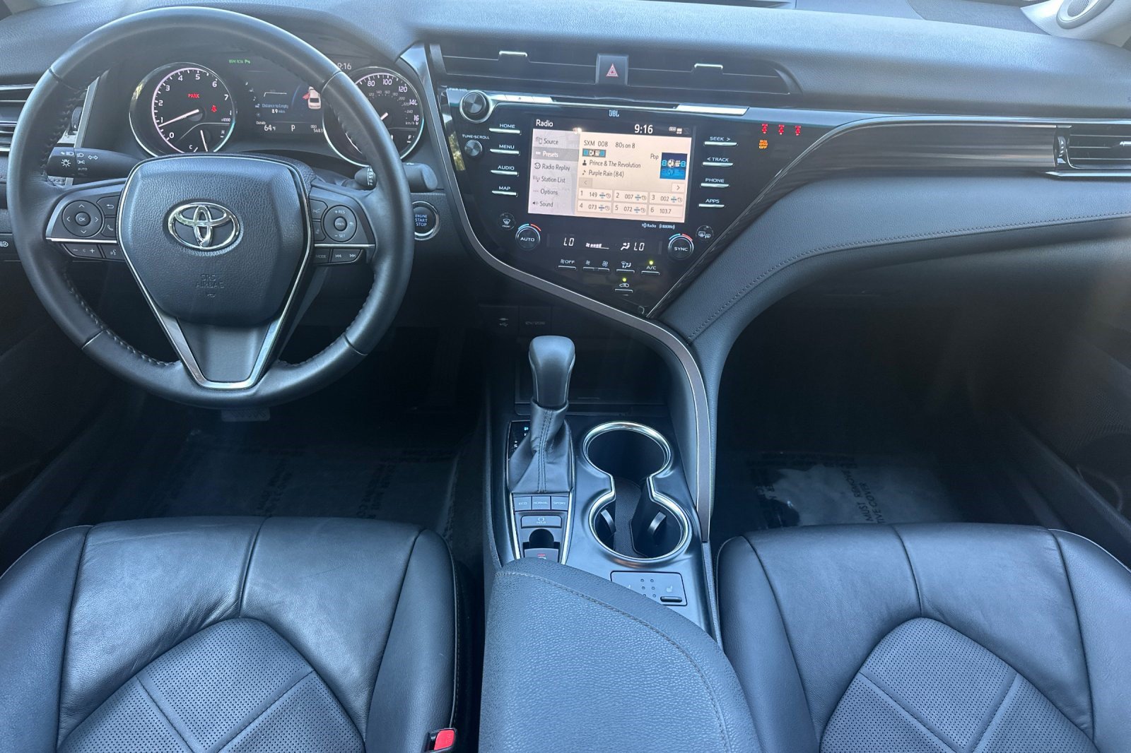 Used 2019 Toyota Camry XLE w/ Driver Assist Package FWD image 17