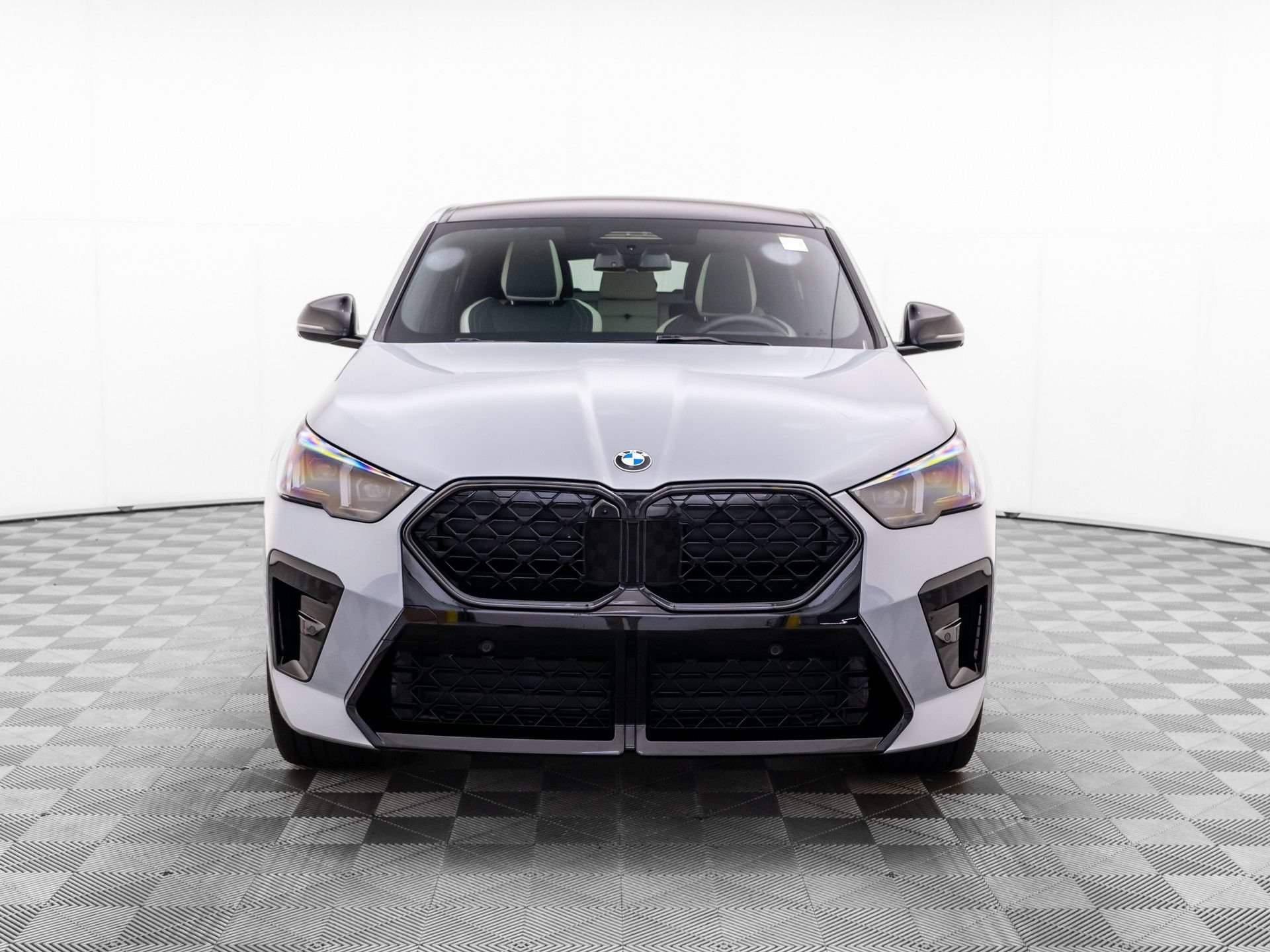 Used 2026 BMW X2 xDrive28i w/ Technology Package AWD/4WD image 9