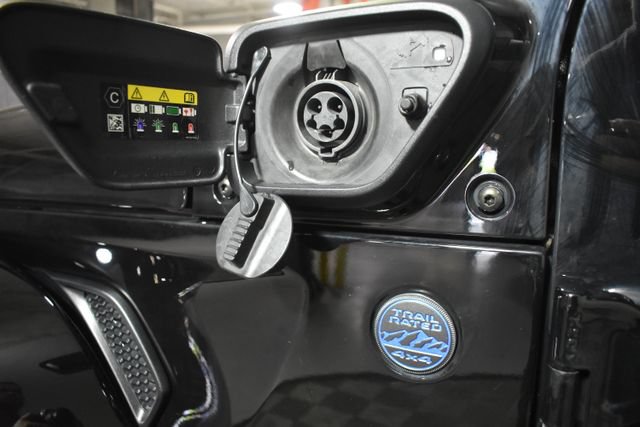 Used 2024 Jeep Wrangler High Altitude AWD/4WD image 38