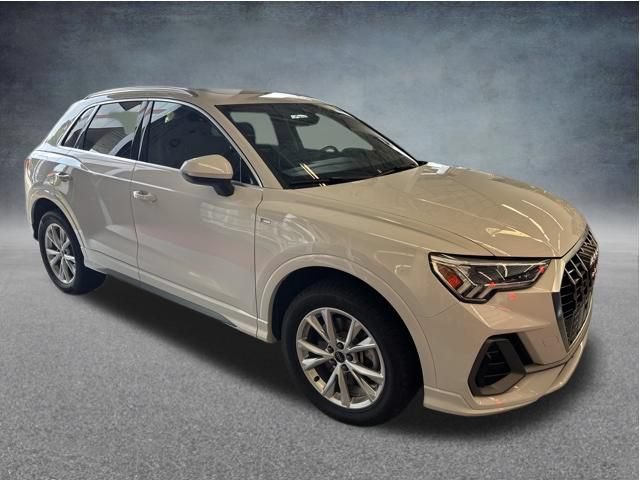 Used 2025 Audi Q3 2.0T Premium AWD/4WD image 8