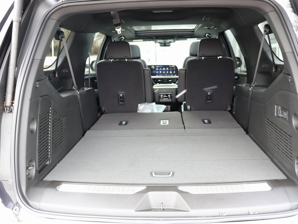 New 2025 Chevrolet Suburban High Country image 37