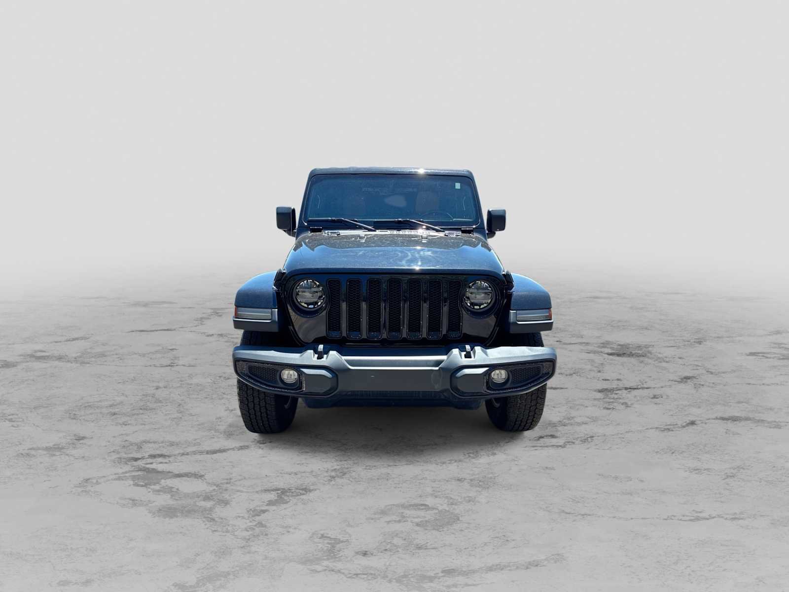 Used 2022 Jeep Wrangler Unlimited Sahara w/ LED Lighting Group AWD/4WD image 3