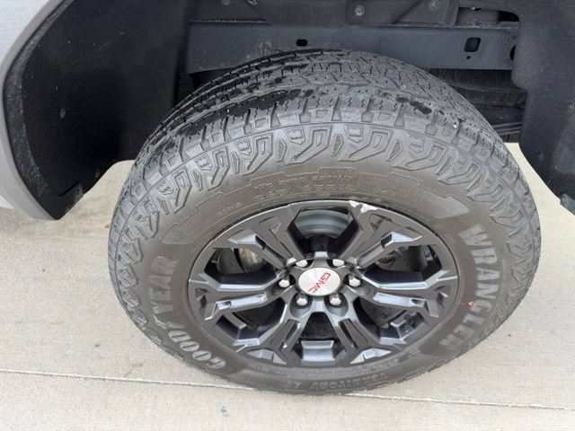 Used 2023 GMC Canyon Elevation w/ Convenience Package AWD/4WD image 29