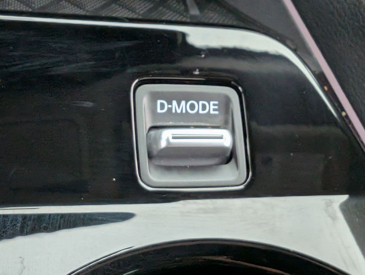 Certified 2025 Nissan Murano SL image 18