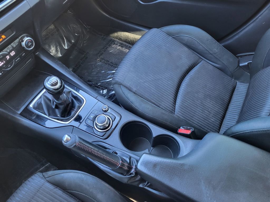 Used 2014 MAZDA MAZDA3 i Touring w/ Technology Package image 22