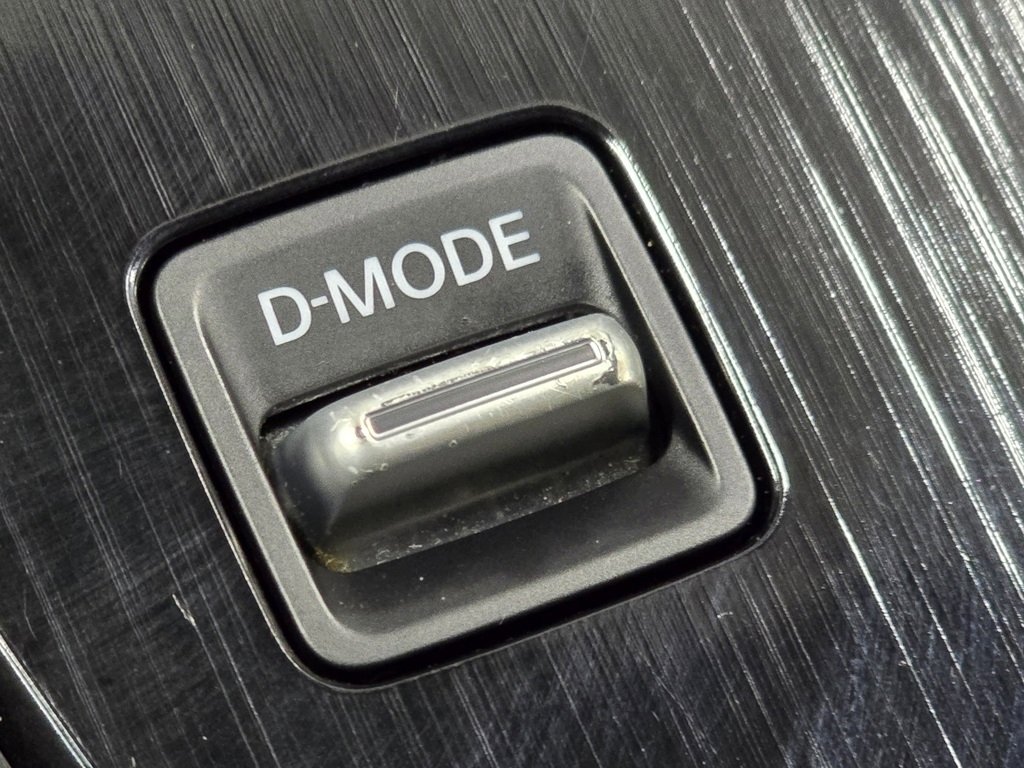 Used 2024 Nissan Rogue SV image 6