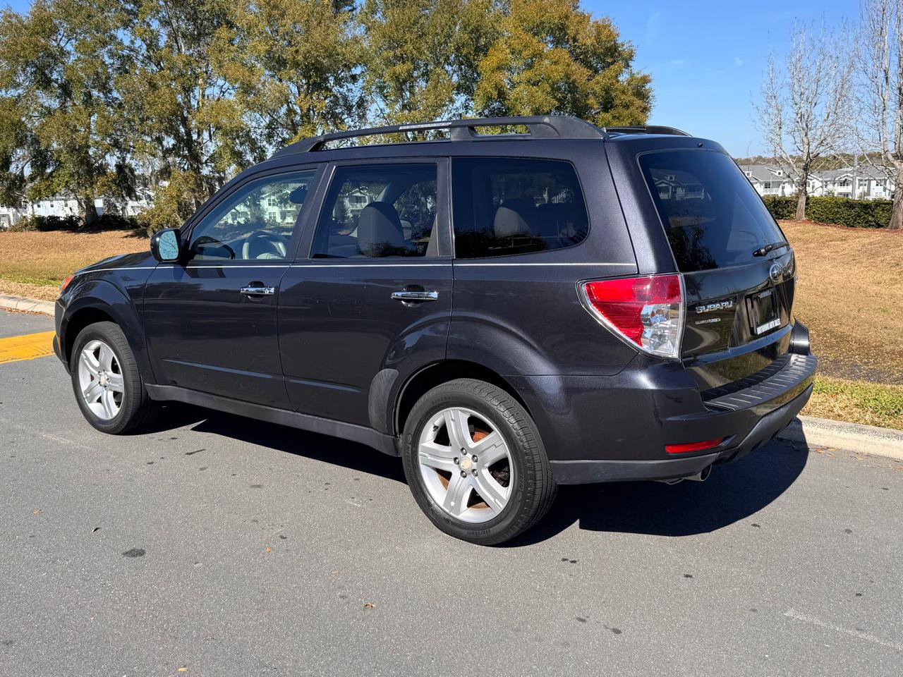 Used 2010 Subaru Forester 2.5X Limited w/ Popular Equipment Group 5B image 8