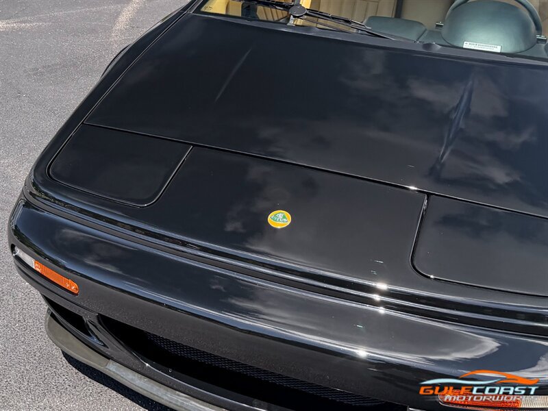 Used 2001 Lotus Esprit RWD image 3