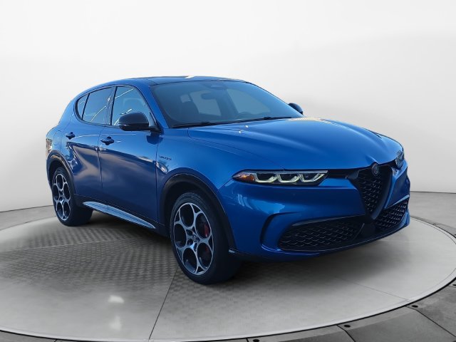 Used 2024 Alfa Romeo Tonale Veloce AWD/4WD image 7