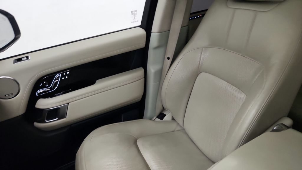 Used 2019 Land Rover Range Rover Supercharged AWD/4WD image 23