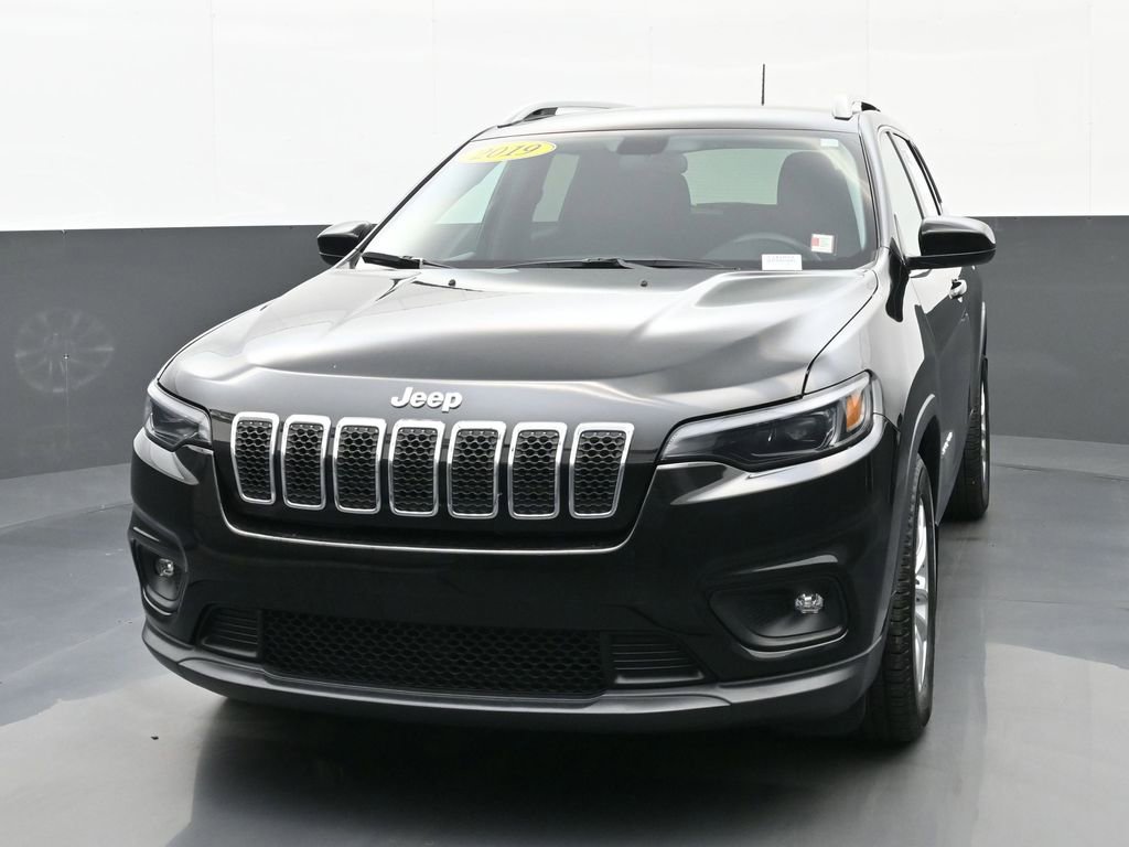 Used 2019 Jeep Cherokee Latitude w/ Popular Appearance Group FWD image 7