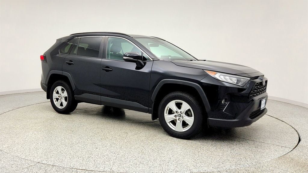 Used 2019 Toyota RAV4 XLE image 3