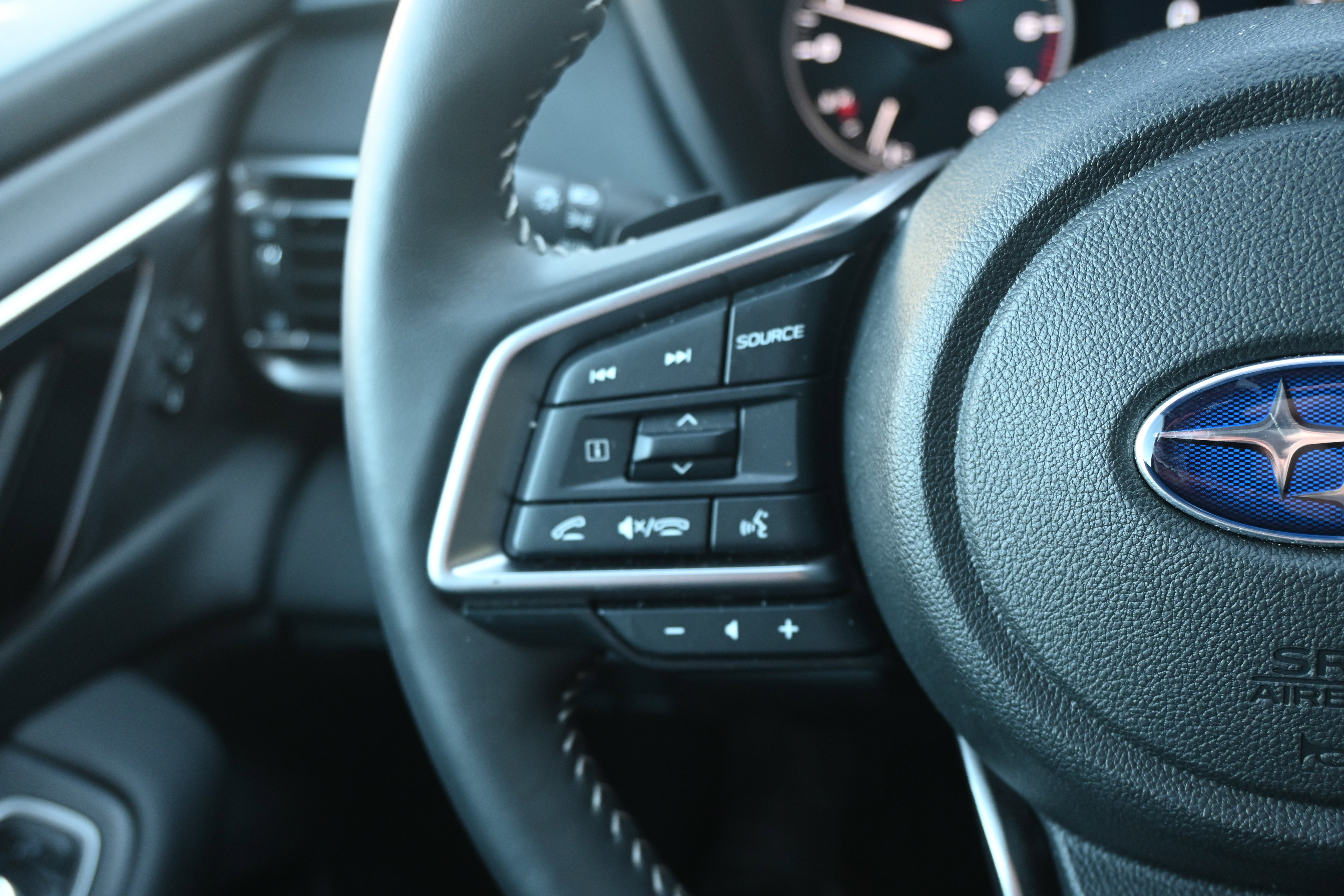 Certified 2025 Subaru Outback Touring XT image 18