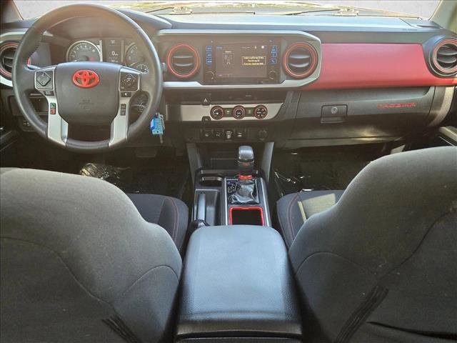 Used 2018 Toyota Tacoma SR5 RWD image 17