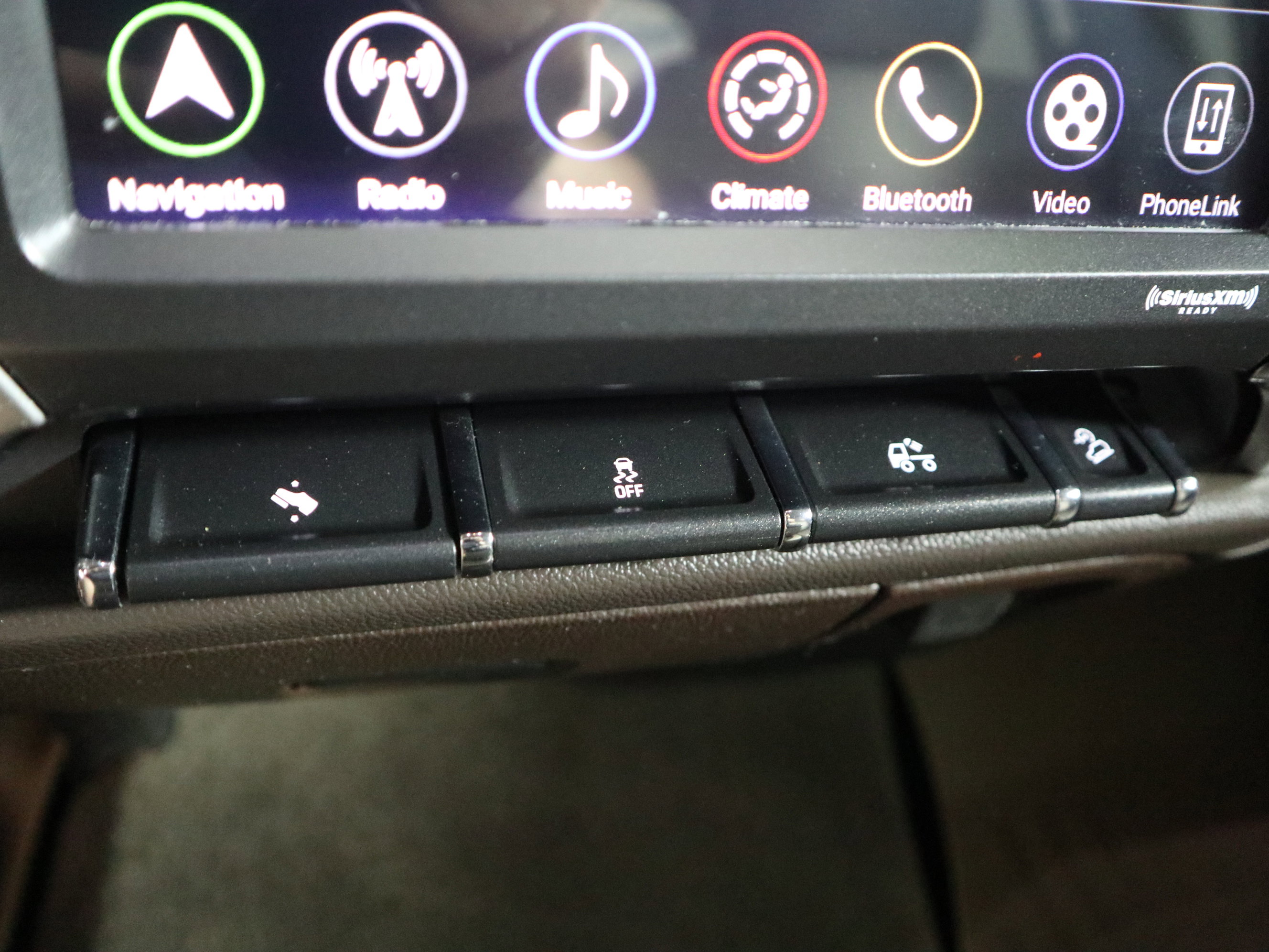 Used 2014 GMC Sierra 1500 SLT w/ Suspension Package, Off-Road image 28