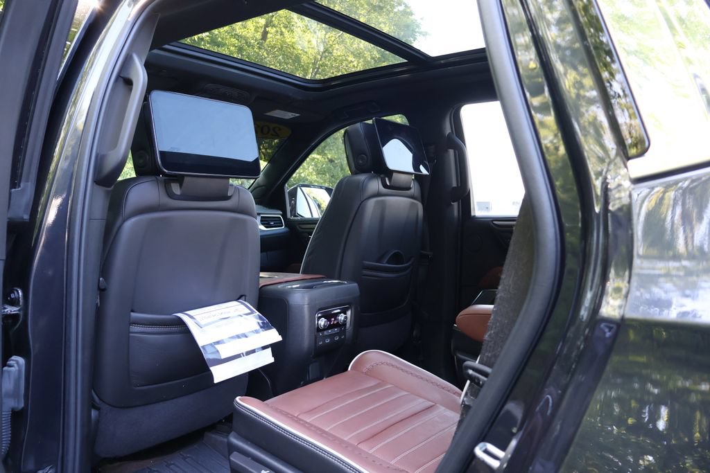 Certified 2024 GMC Yukon Denali Ultimate w/ LPO, Floor Liner Package AWD/4WD image 47
