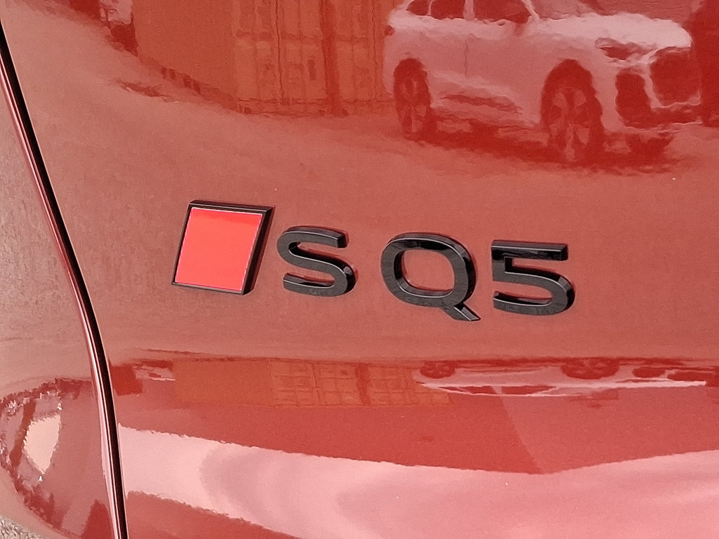 New 2026 Audi SQ5 Prestige AWD/4WD image 11