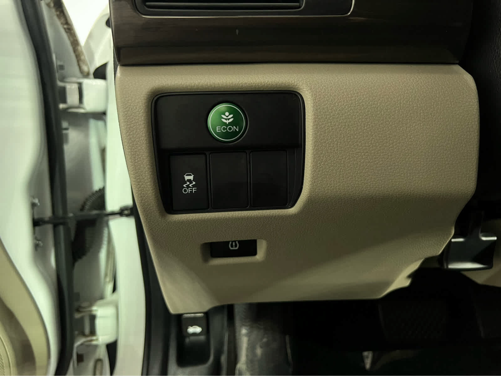 Used 2017 Honda Accord EX-L image 18