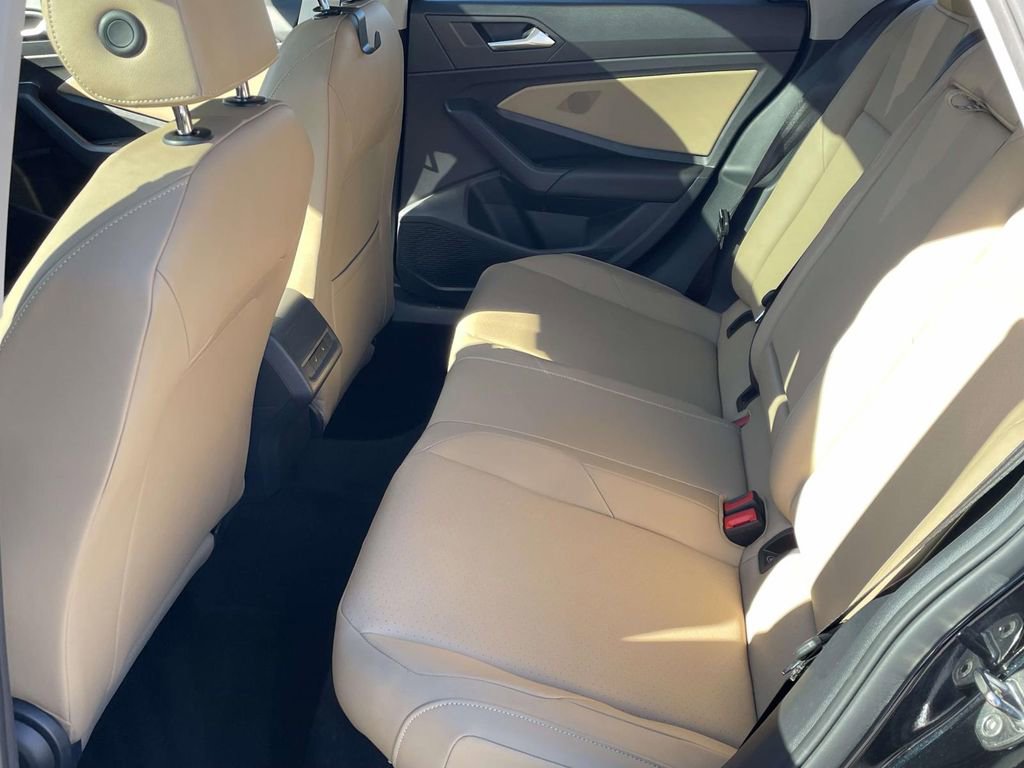 Used 2019 Volkswagen Jetta SEL image 11