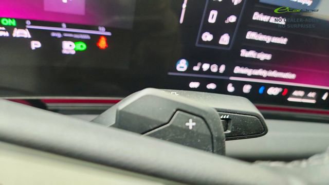 Used 2025 Audi A6 e-tron Premium Plus w/ Premium Plus image 44